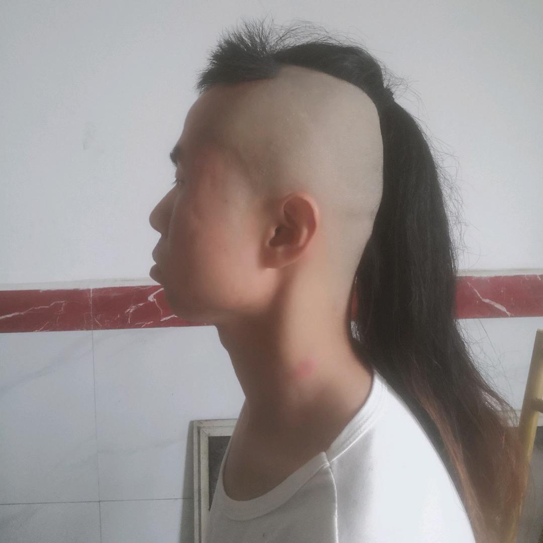 符师傅，日行万里，夜走四方。