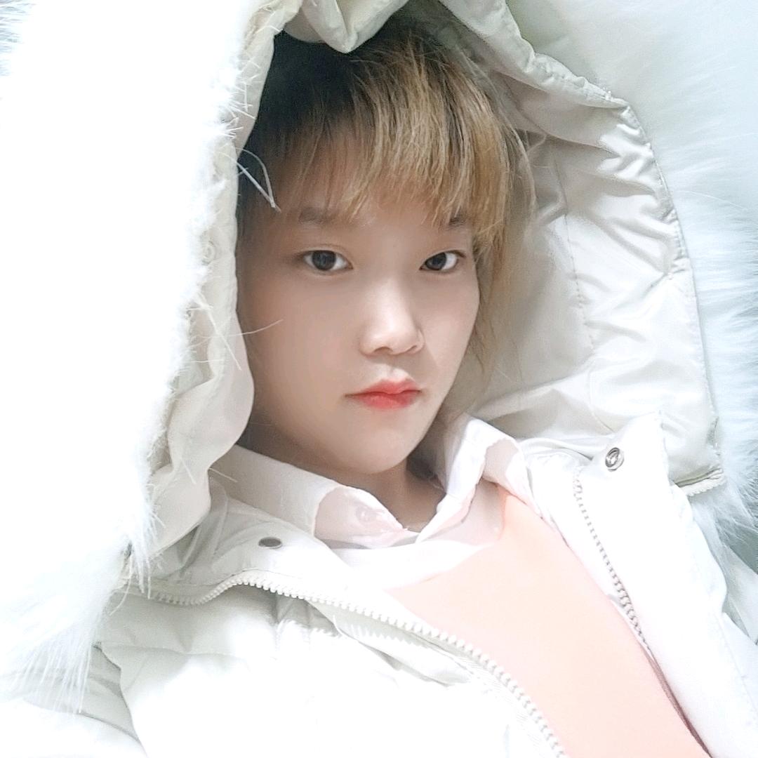 杨家小丫头👉小杨