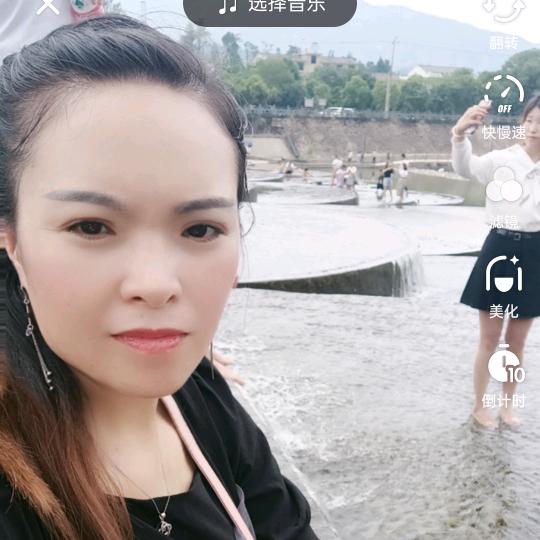 布依族🌹单亲奋斗中