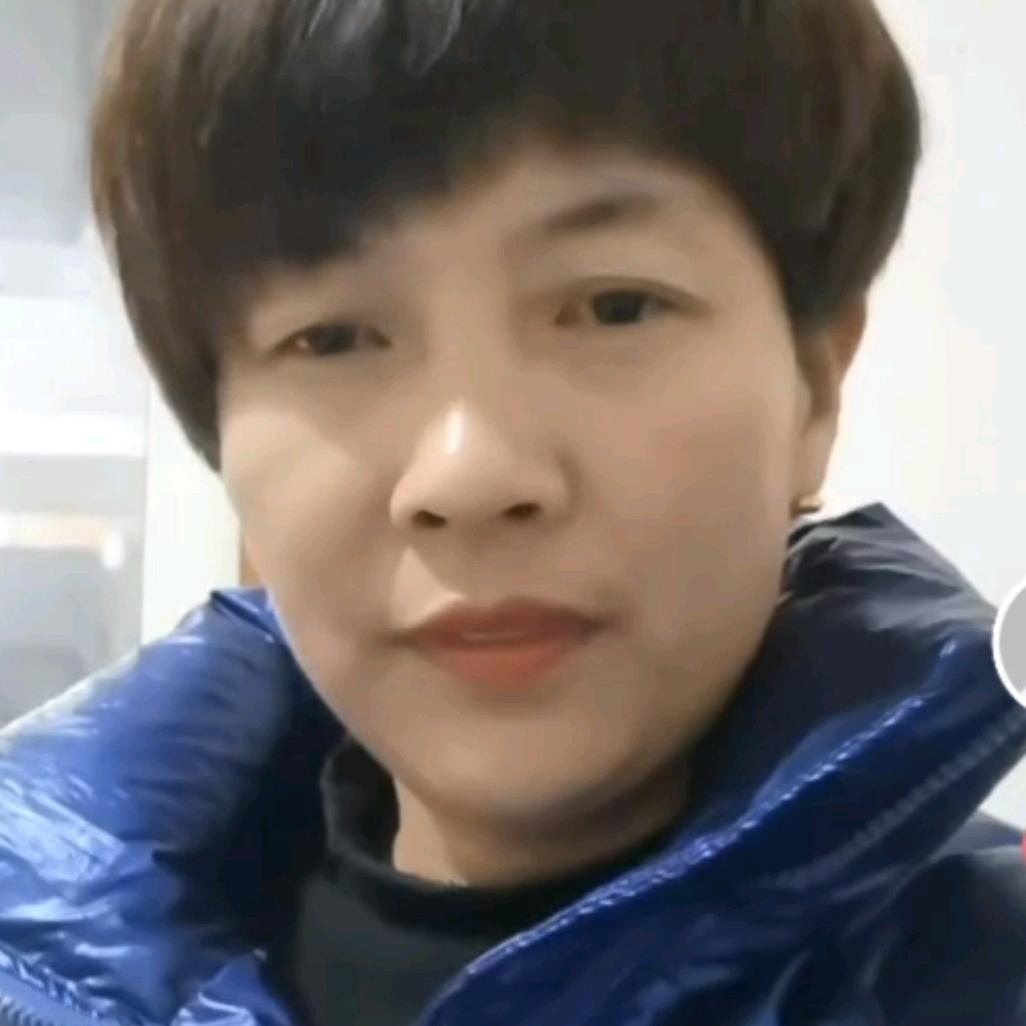 启龙韩萍管草莓