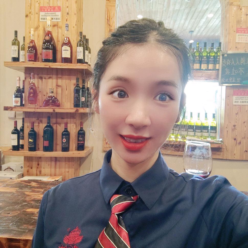 肇庆怀集进口红酒酒庄_艳艳