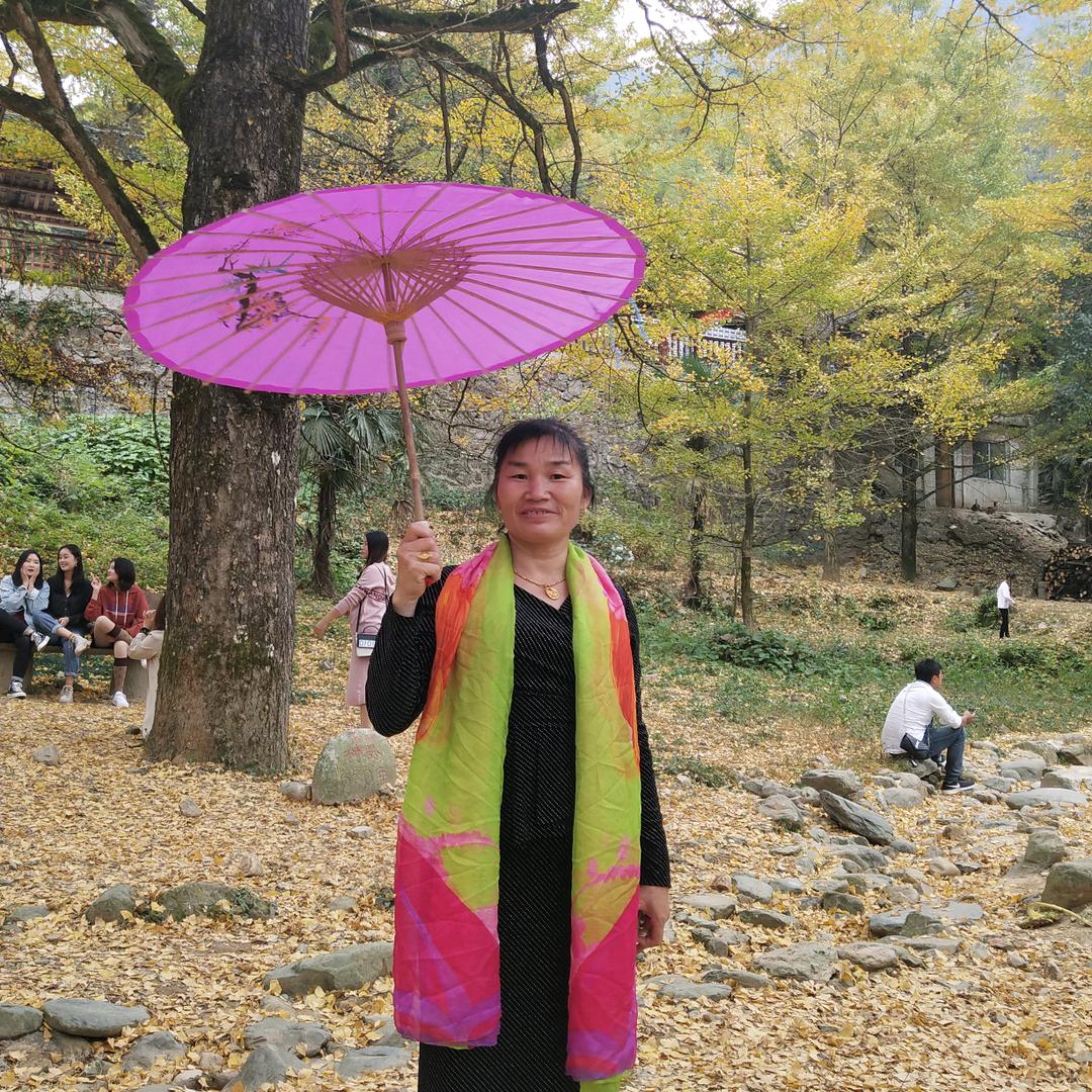 艾美芳知足常乐
