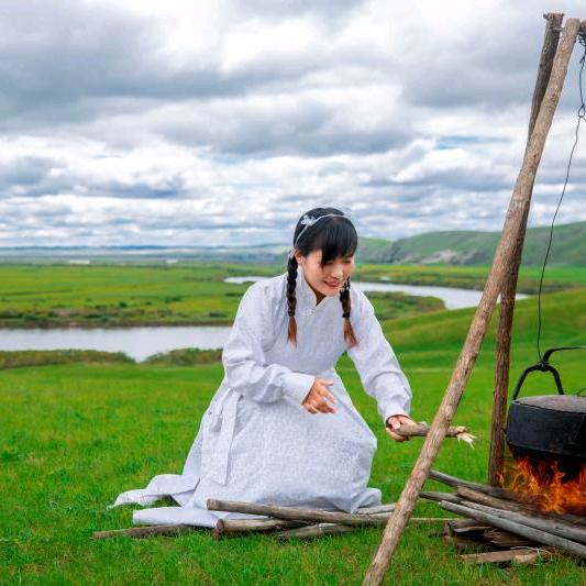 草原姑娘乌兰