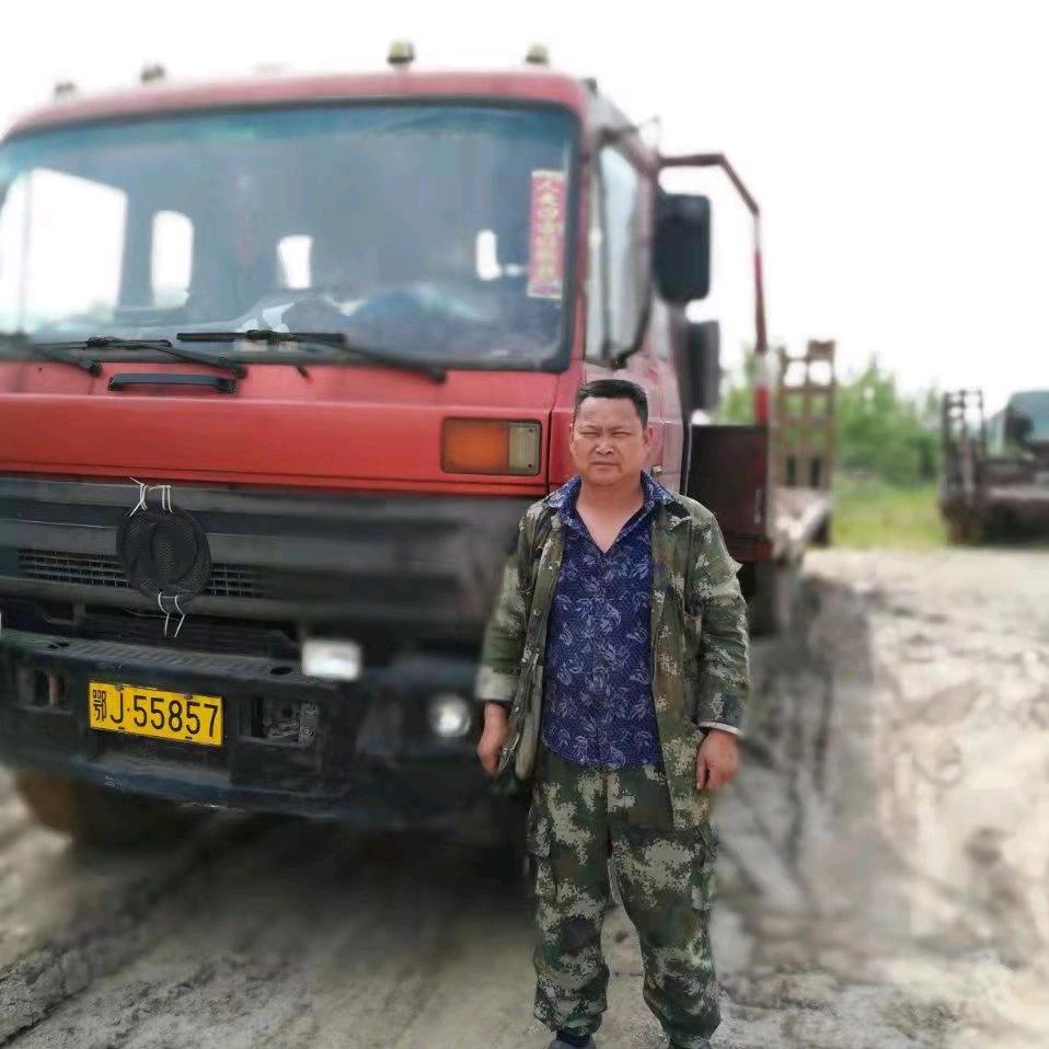 刘三哥（专业拖车）