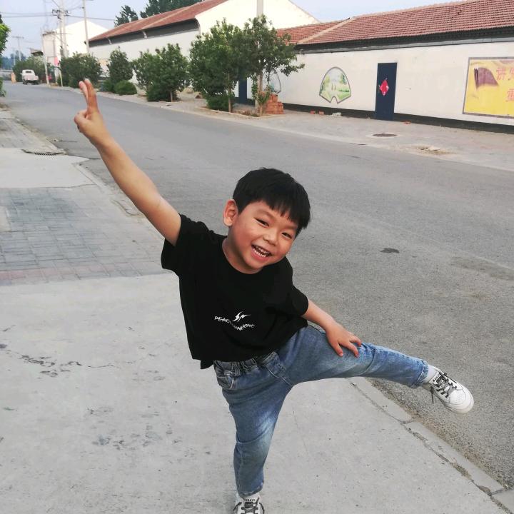 喃喃儿