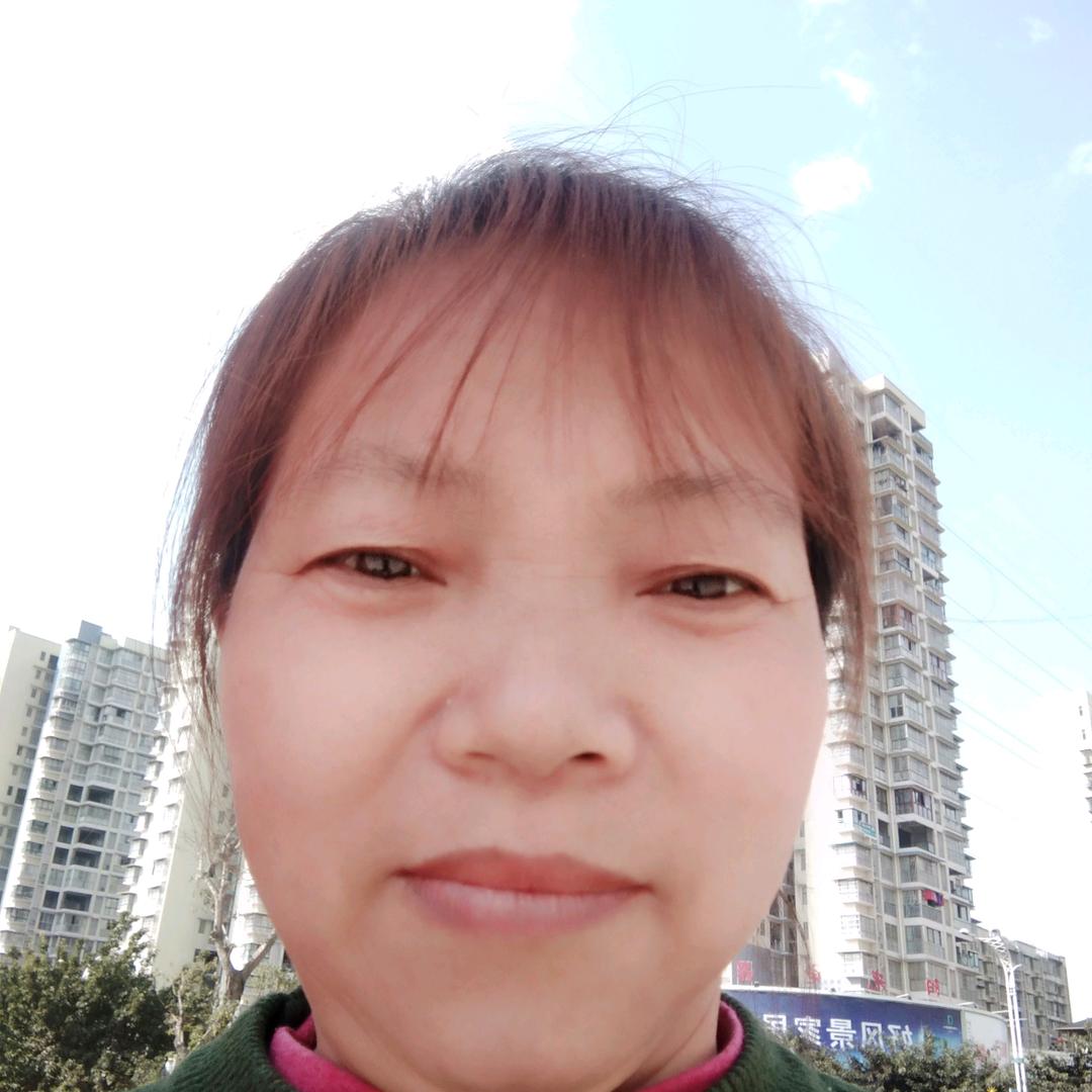 袁存花爱唱歌