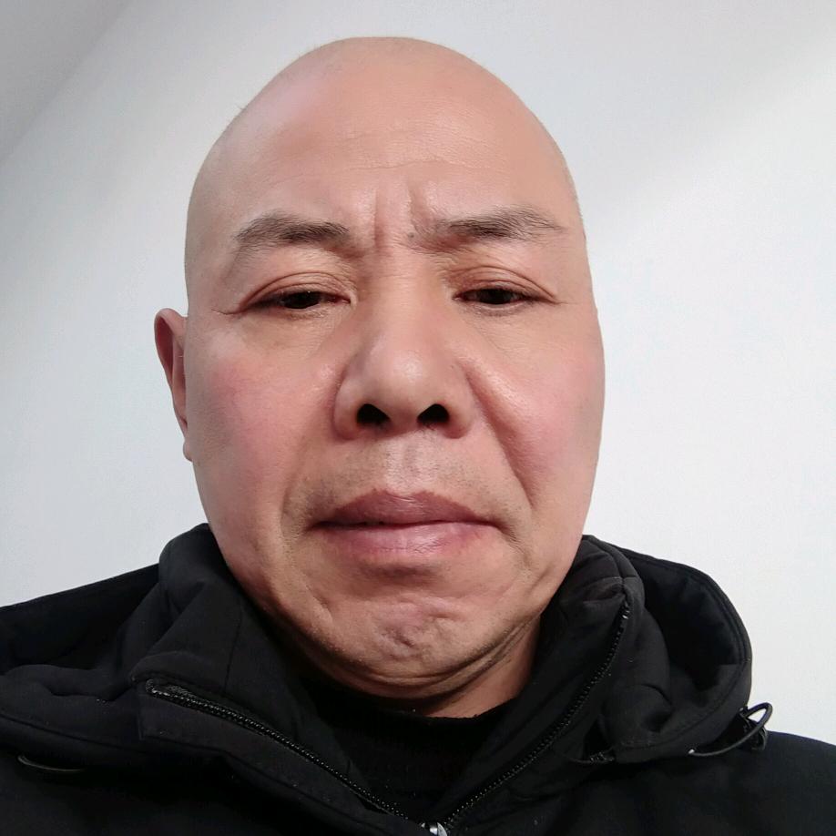 李  、