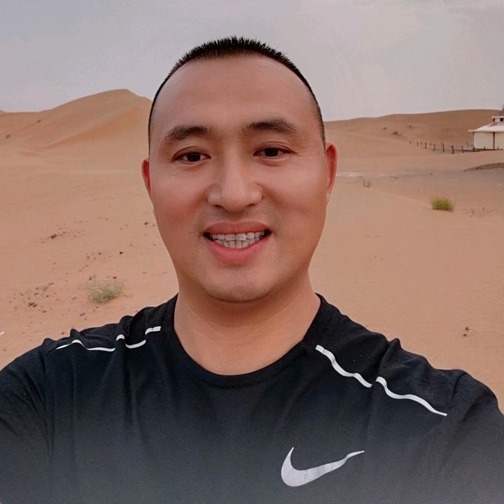 中年小男人