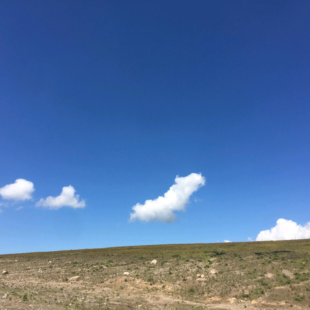湛蓝天空