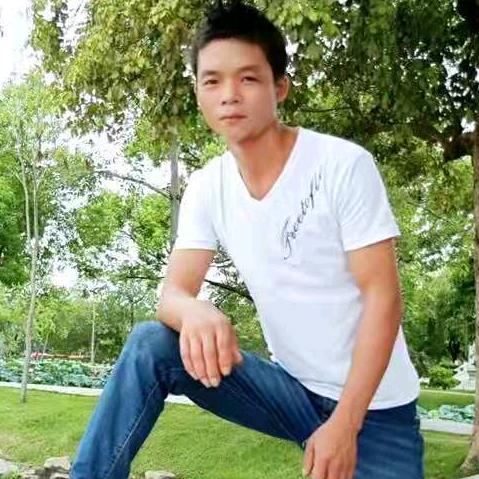 露天炒粉麻辣烫