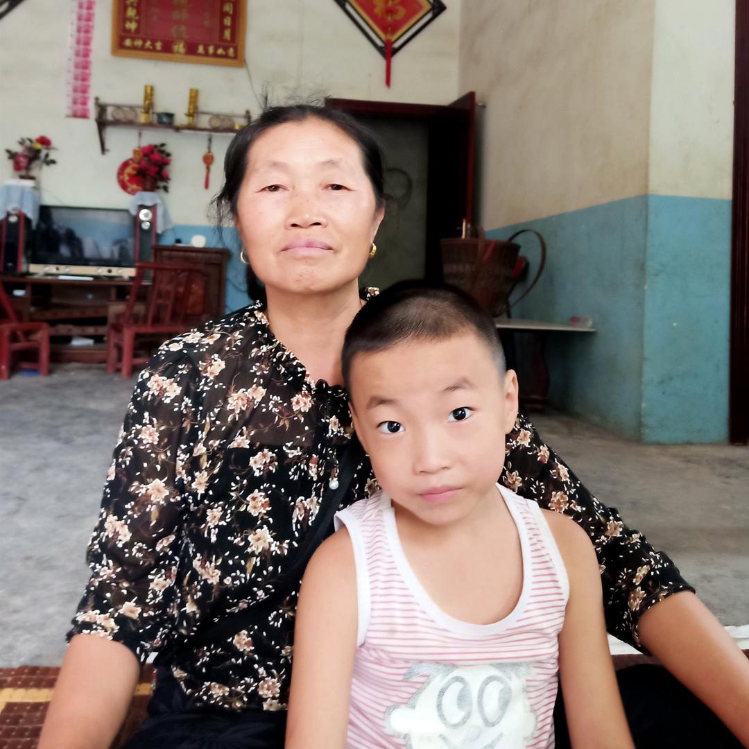 爱跳舞的唐大姐