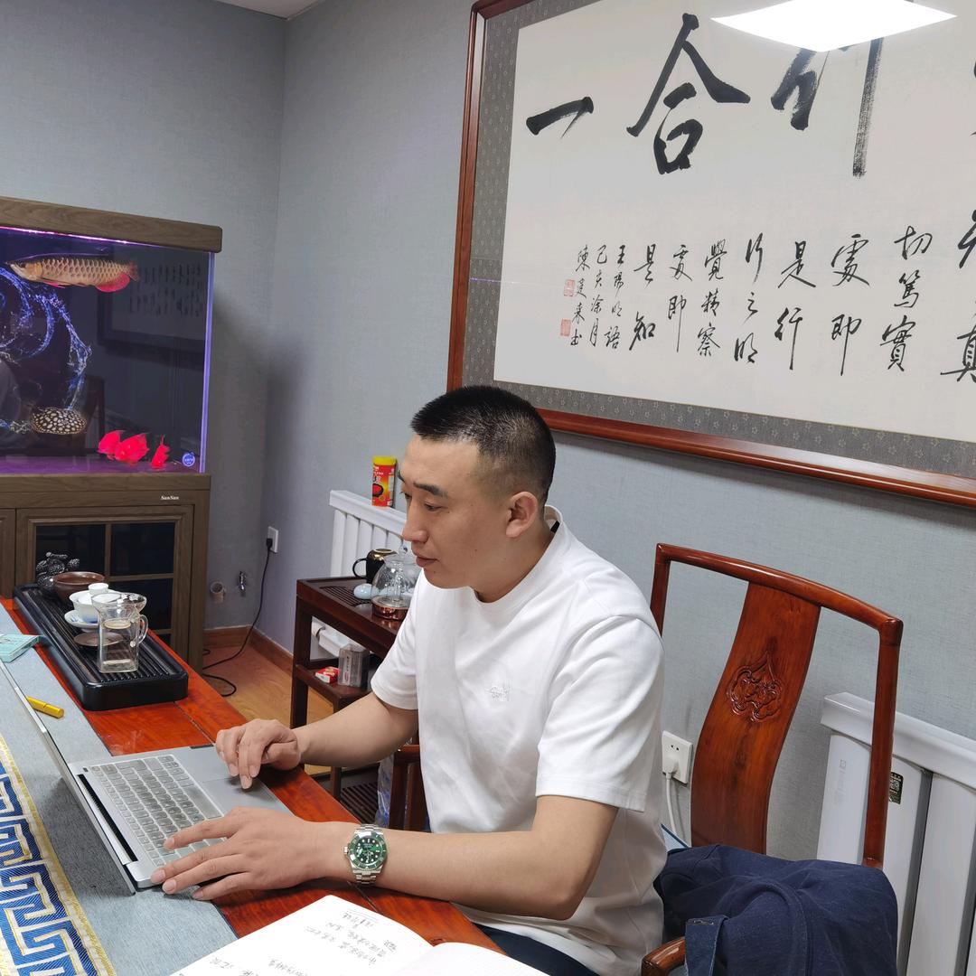 胡一峰