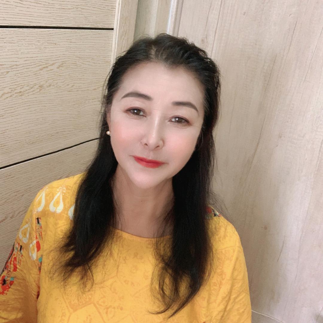 宣宣（早上9点10分直播）。