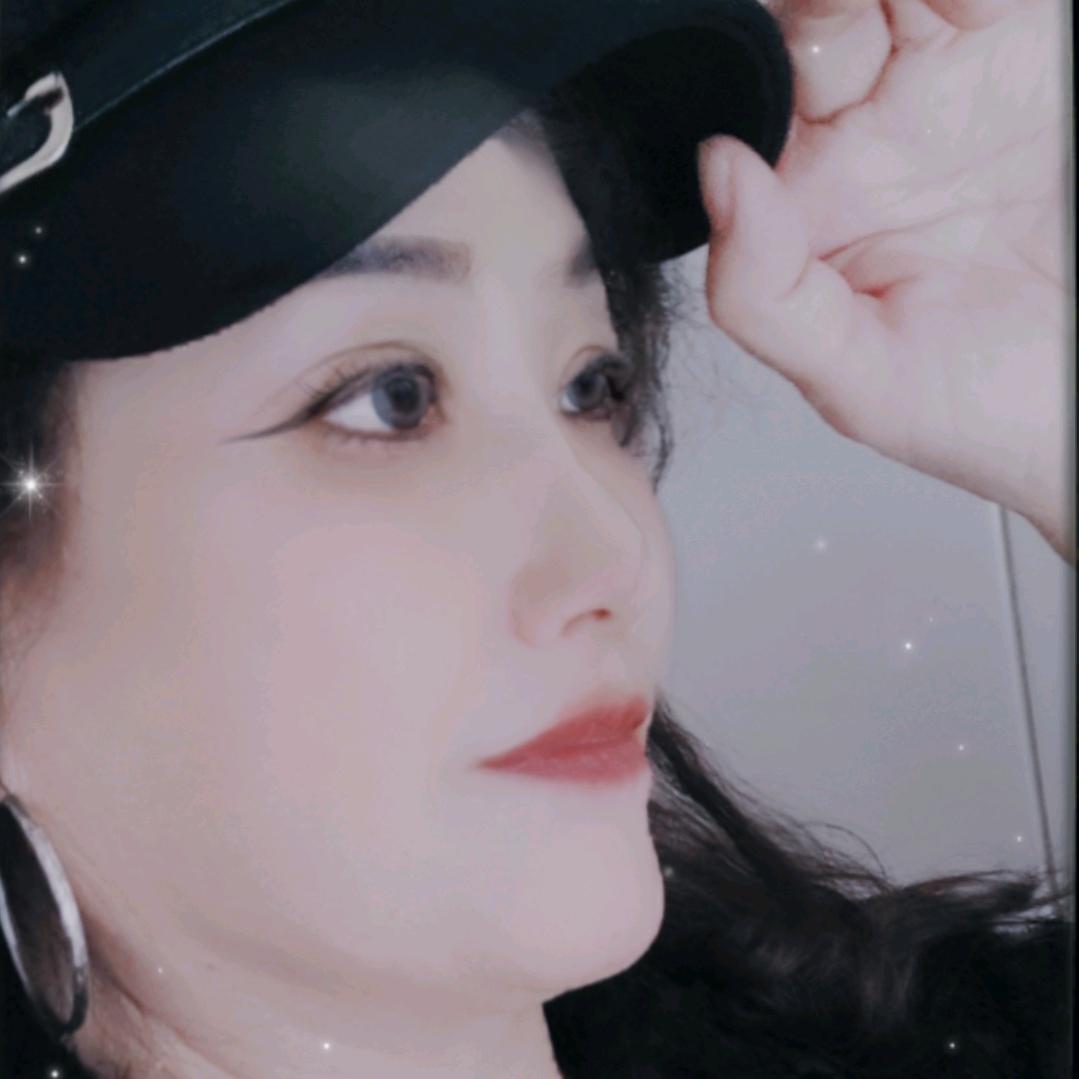 甜蜜蜜♥(｡￫v￩｡)♥(拒绝私聊)