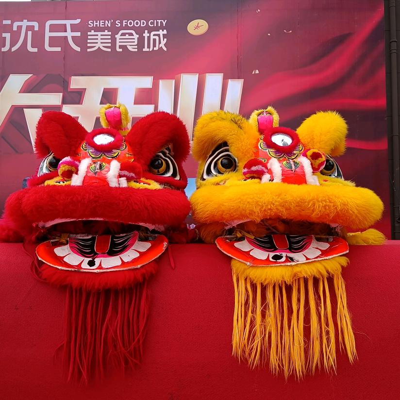 荆州七星舞狮团