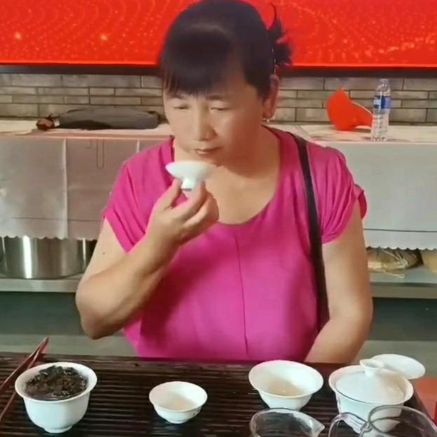 梦秋茶香