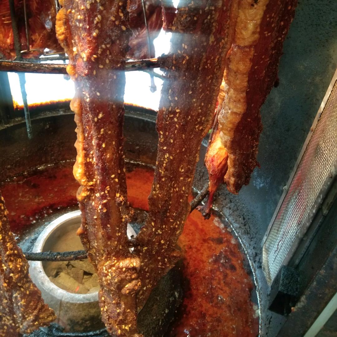 青口深港步行街卤三国熟食店