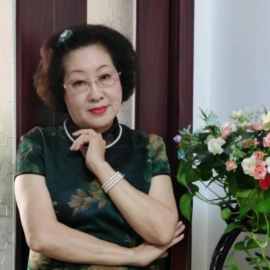 用户4784514911576美女