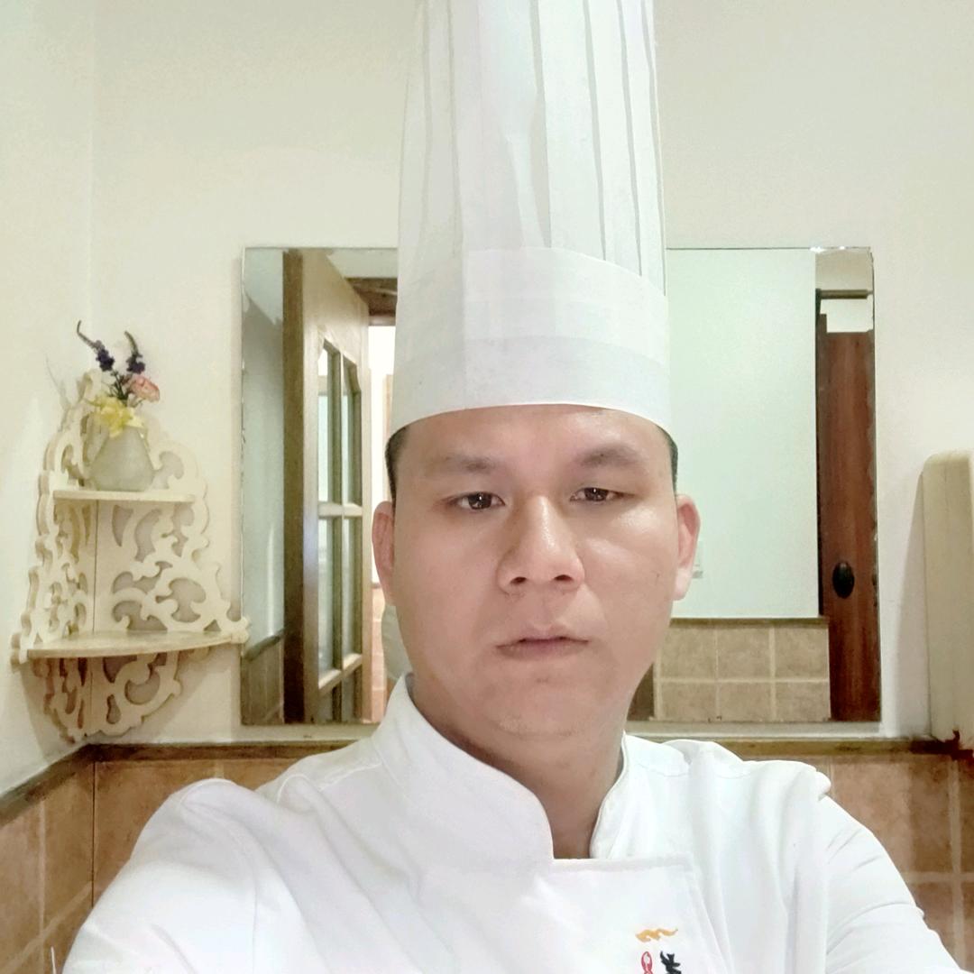 绿州海鲜酒楼，黄卫国