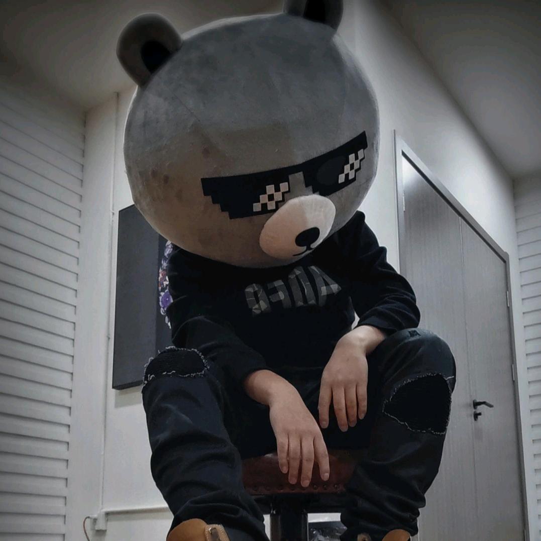山上大石头（手作云城）