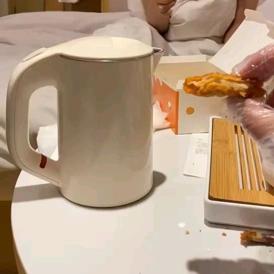 寂寞咖啡猫