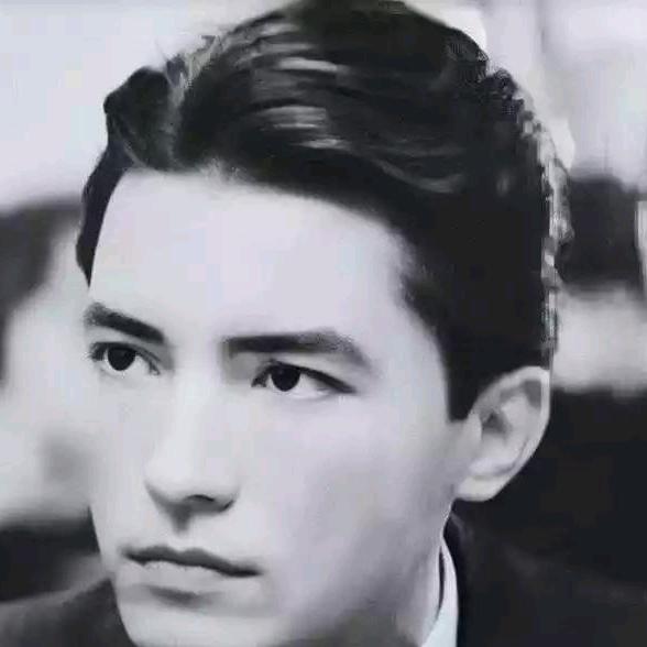 你是花朵朵我是泥巴巴