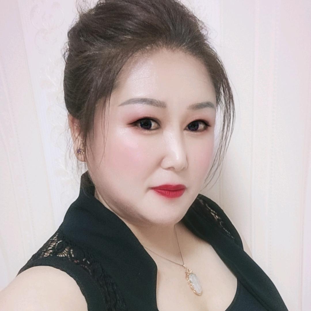 华