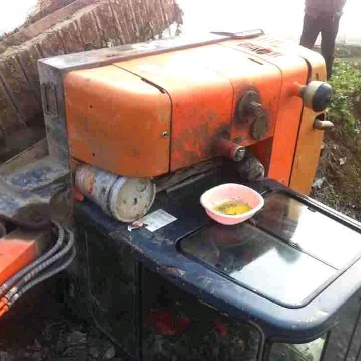 胡广夏挖机出租