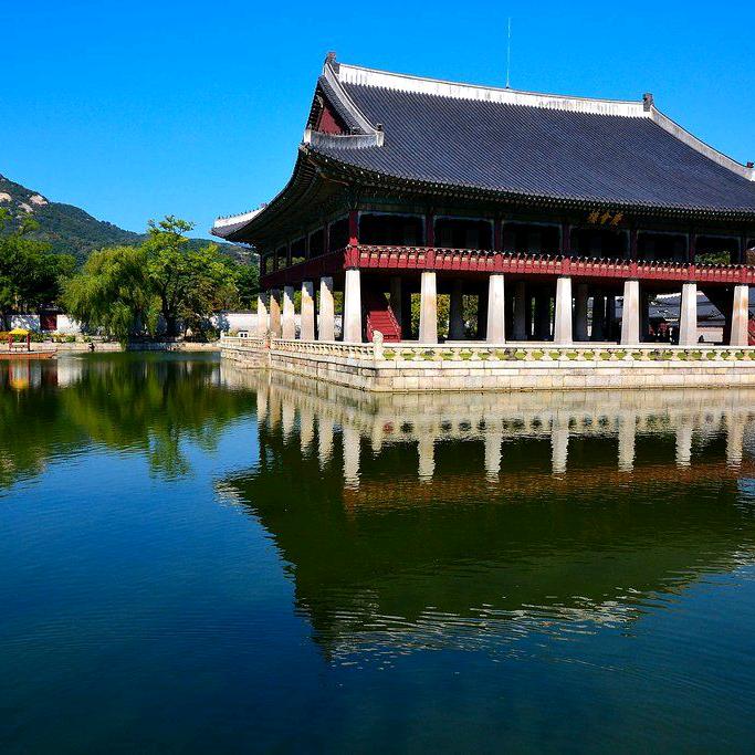 崂山绿石与宝石