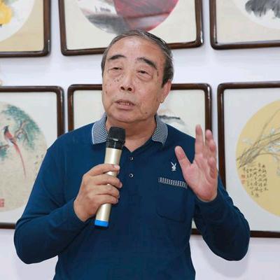 贾春明