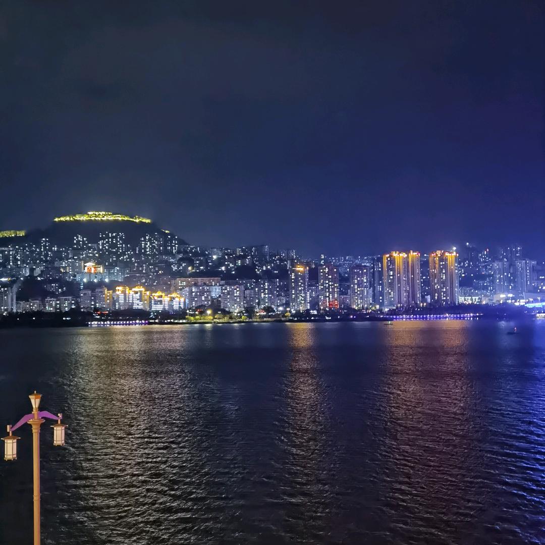 南来北往 。