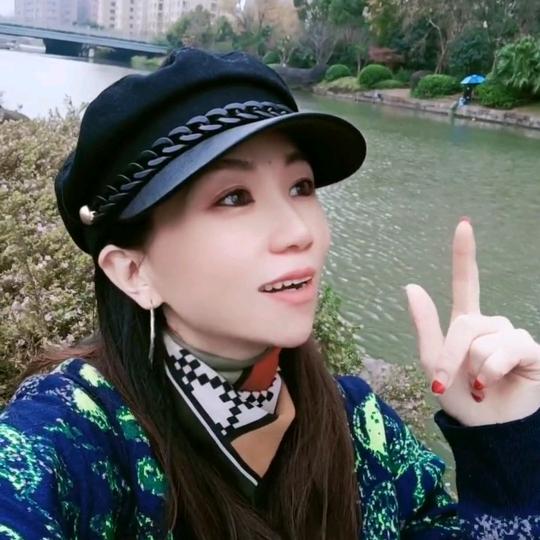 青💘儿(好物在橱窗）