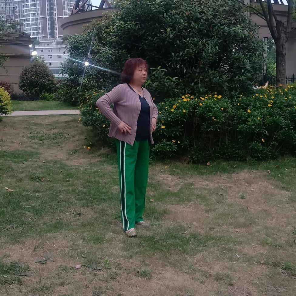 贺梅春