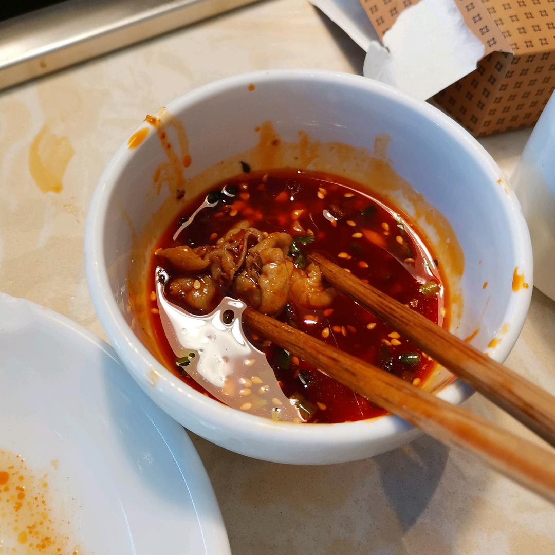 小声一点