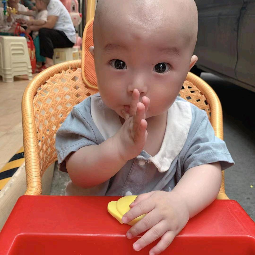 袁可爱^O^