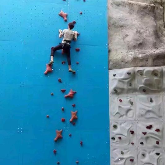 小林喜欢打螺丝