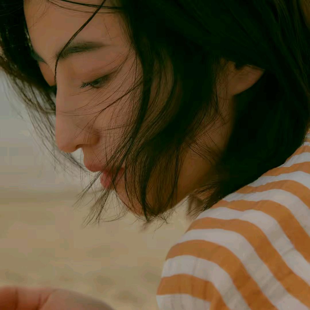 小小红叶飘啊飘