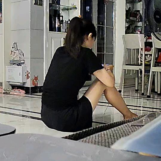 姗姗不迟