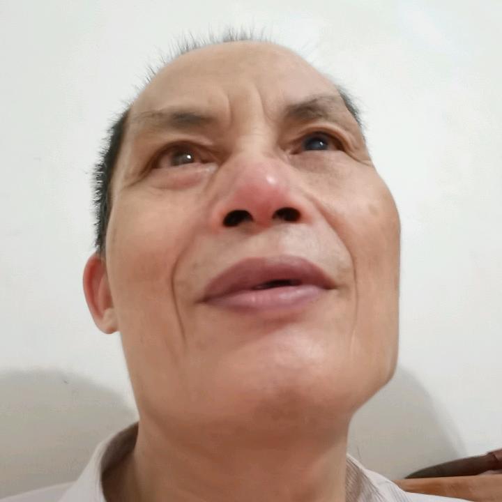 嗯。