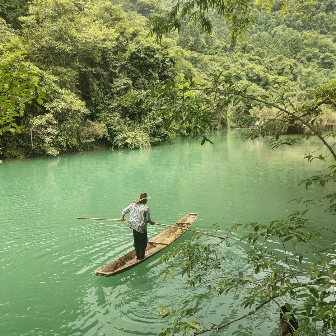 飞燕旅行社小陈