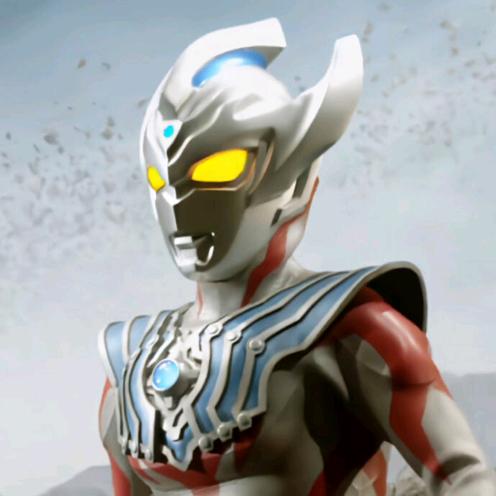 打奥特曼的摩托佬