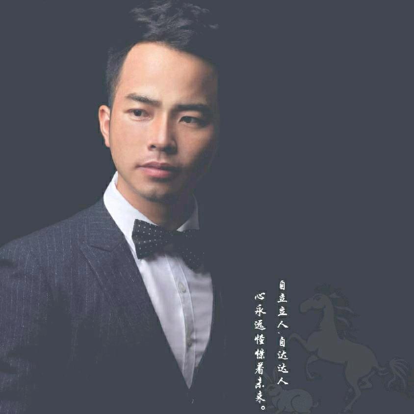 麦田色色婚纱摄影工作室