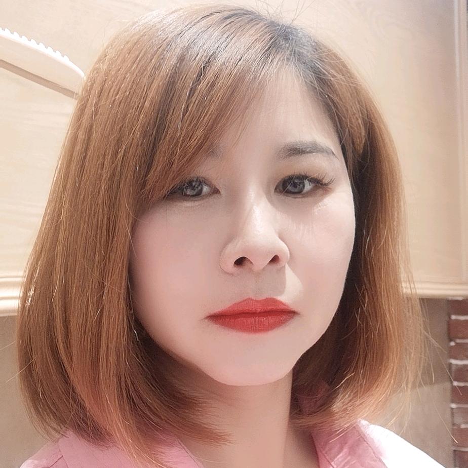 很菜，爱玩的薇薇