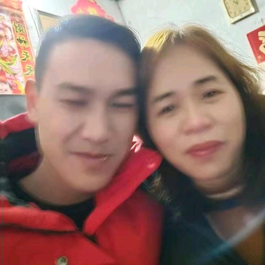 80后黄华