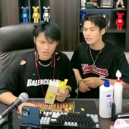 疯狂小杨弟（三只羊小卖部）