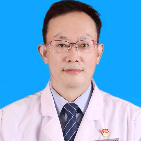 骨科专家吴志雄