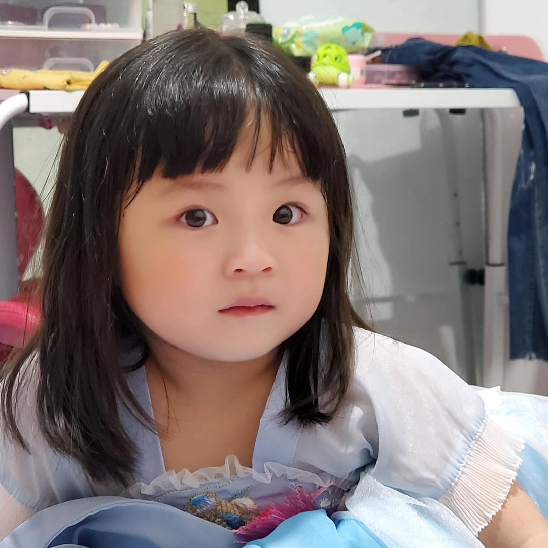 花花喜欢奥特曼