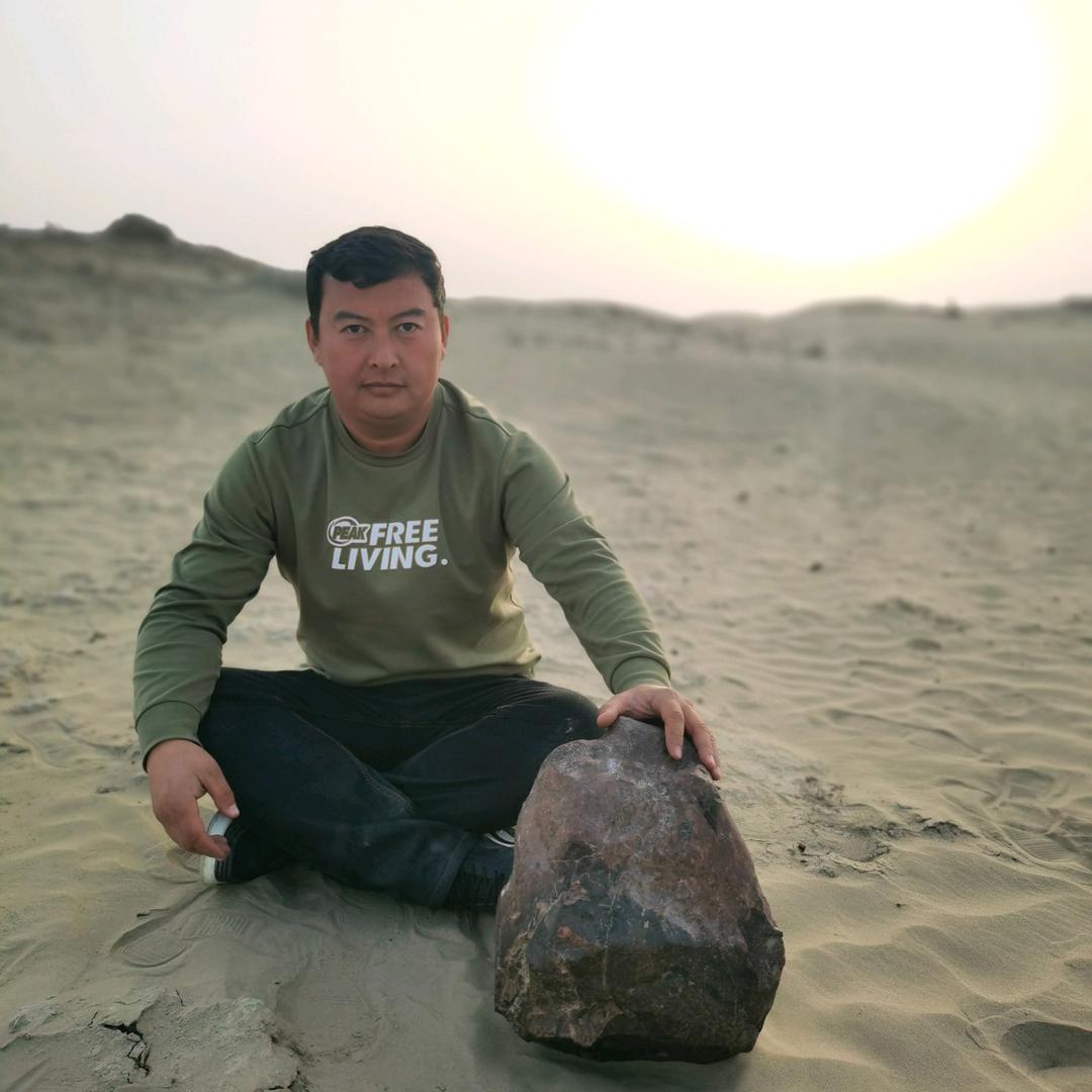 陨石猎人艾山江