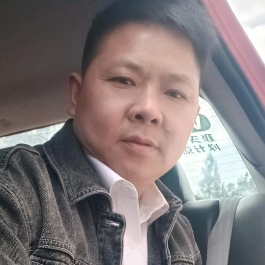 板凳哥