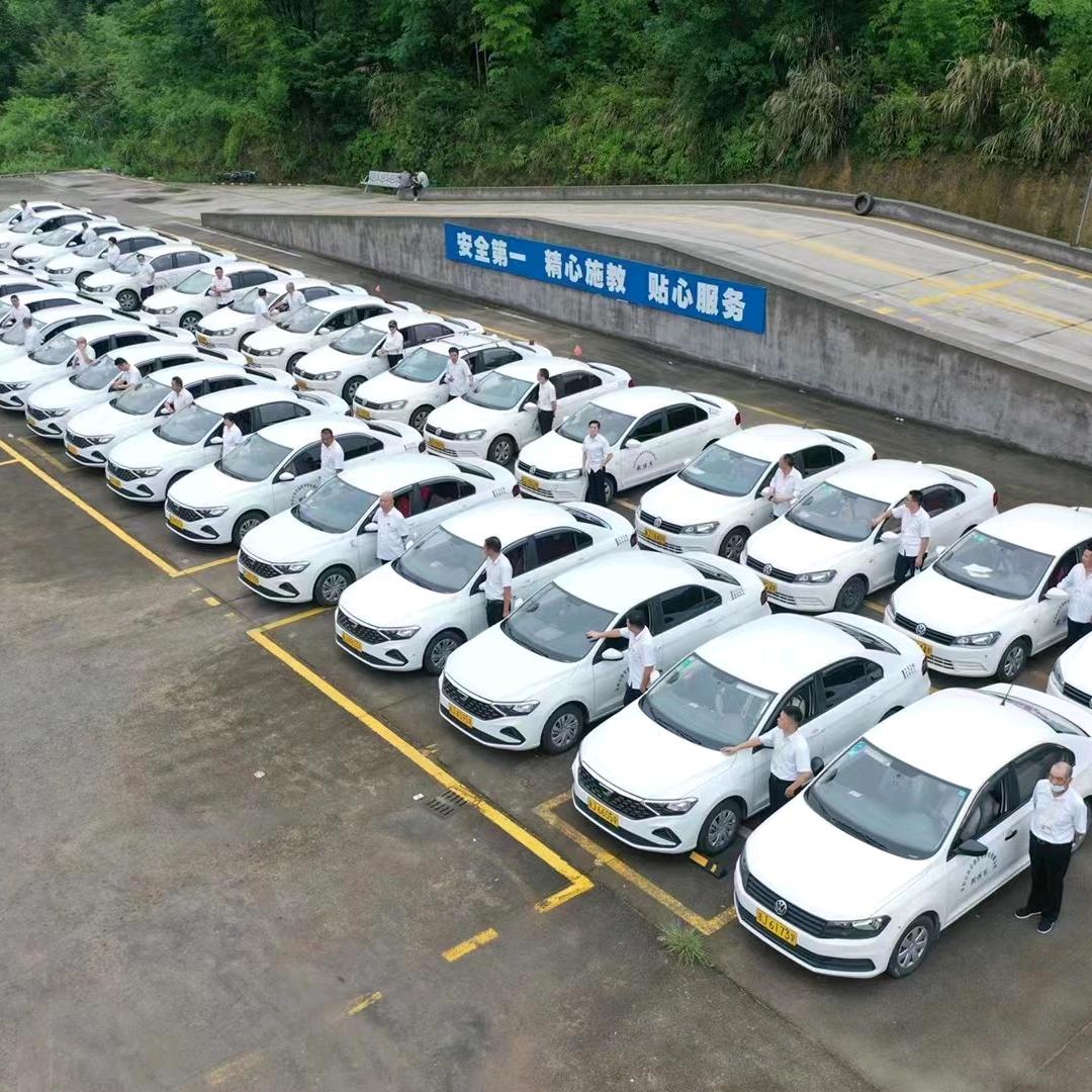 天台眼镜教练学车